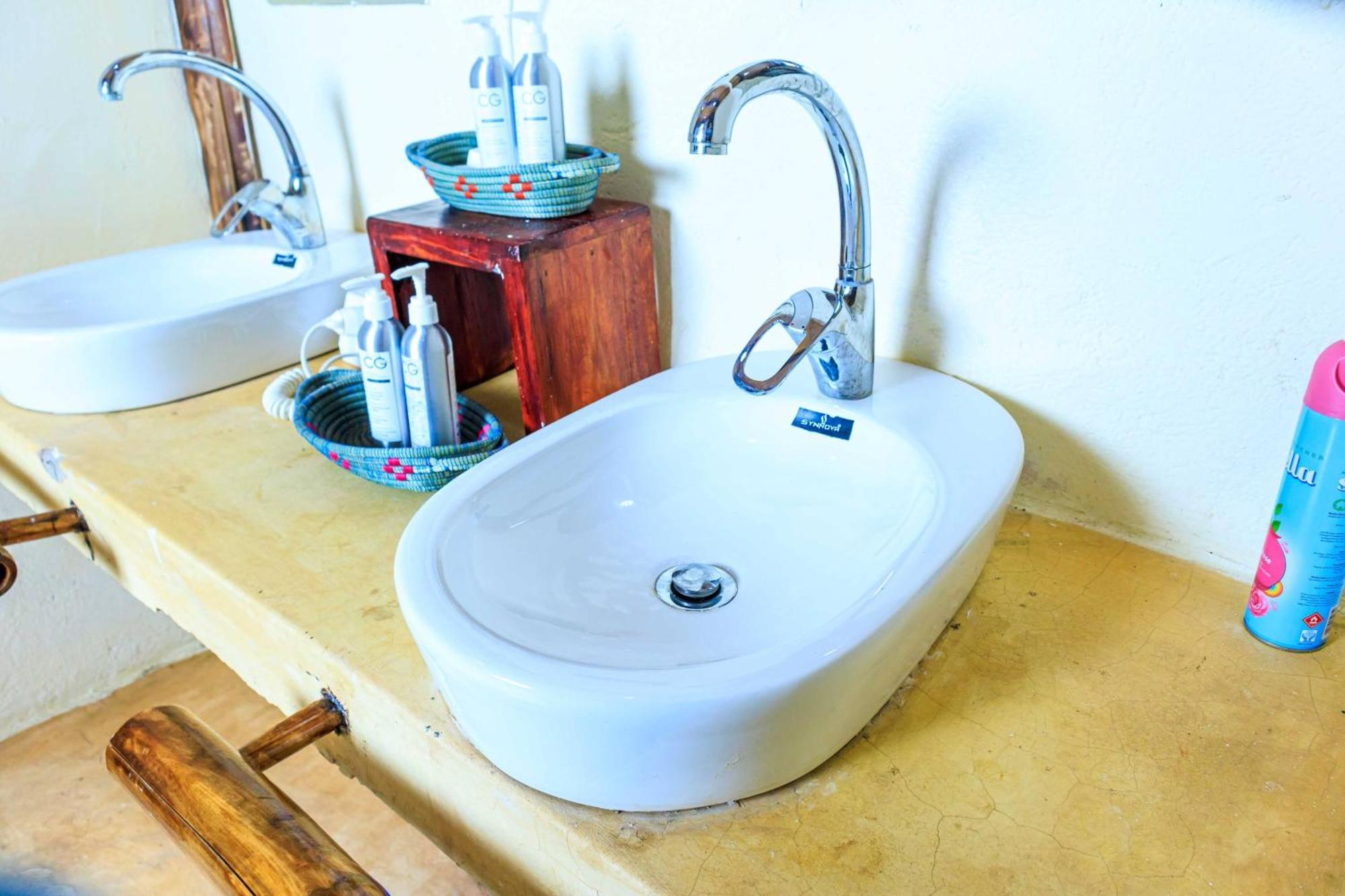 Samburu Elephant Lodge Isiolo Экстерьер фото